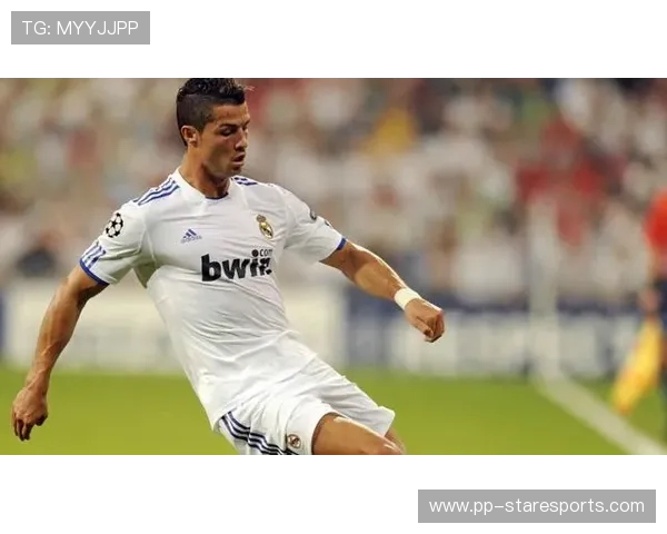 足球明星球场尬舞大揭秘:当技巧遇上舞步 谁才是真正的舞王 足球明星球场尬舞大揭秘:当技巧遇上舞步 谁才是真正的舞王